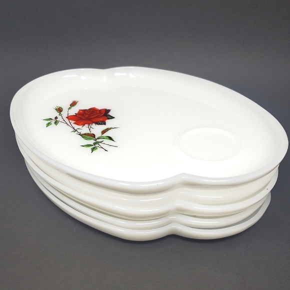 VTG Federal Glass Rose Crest Milk Glass Snack Plates, set of 5 - Picture 1 of 4